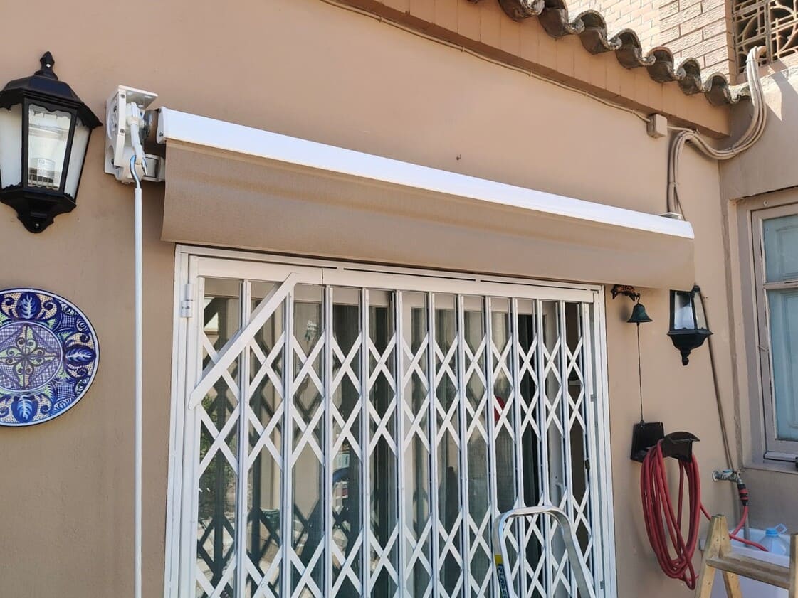 instalacion toldo en terraza Topi Lleida Alcarras