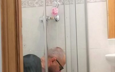 Colocación mampara para la ducha