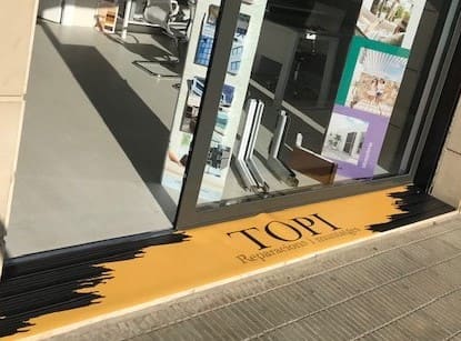 Alfombra personalizada entrada negocio TOPI LLEIDA