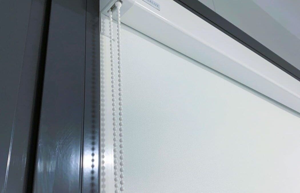 Colocación cortina FIT BOX de Bandalux