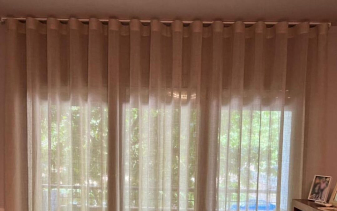 Cortina ondas perfectas en comedor